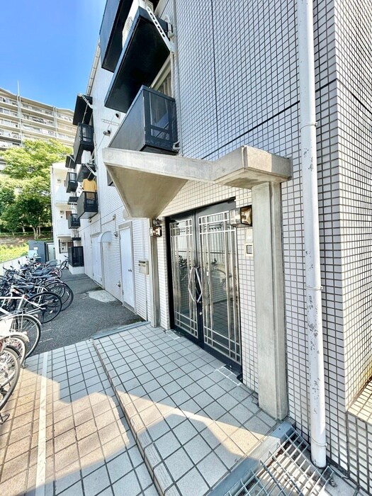 ＳＥＶＥＮ　ＨＩＬＬＳの物件外観写真