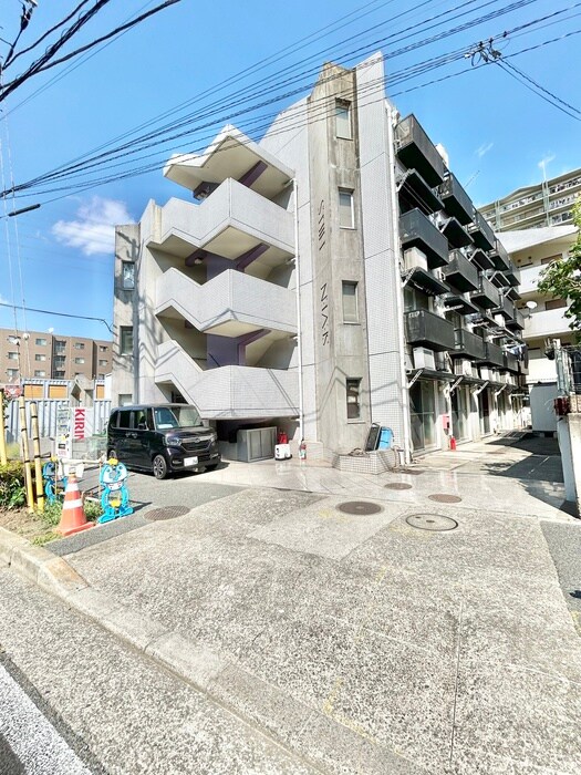 ＳＥＶＥＮ　ＨＩＬＬＳの物件外観写真