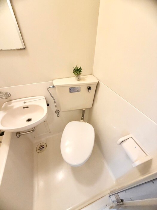 ＳＥＶＥＮ　ＨＩＬＬＳの物件内観写真