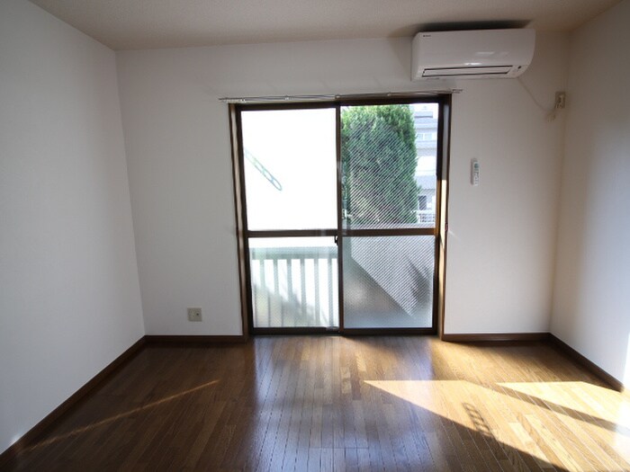 アドニス・イ－ストの物件内観写真