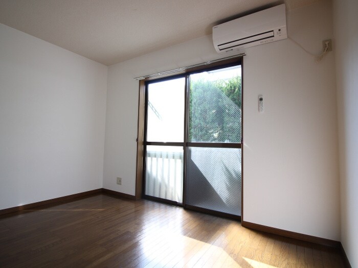 アドニス・イ－ストの物件内観写真