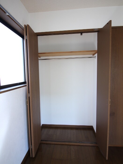 アドニス・イ－ストの物件内観写真