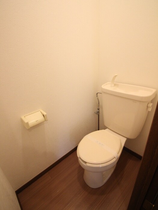 アドニス・イ－ストの物件内観写真