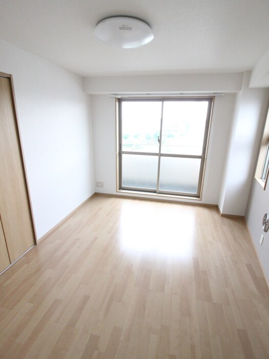 ユニバ－サルスクエア上十条の物件内観写真