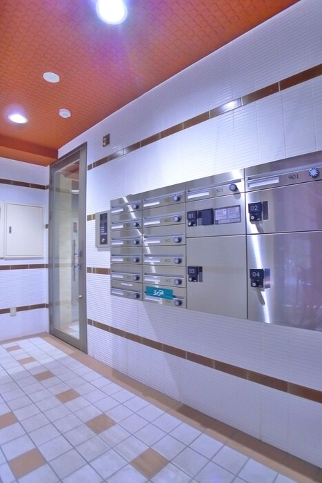 ユニバ－サルスクエア上十条の物件外観写真