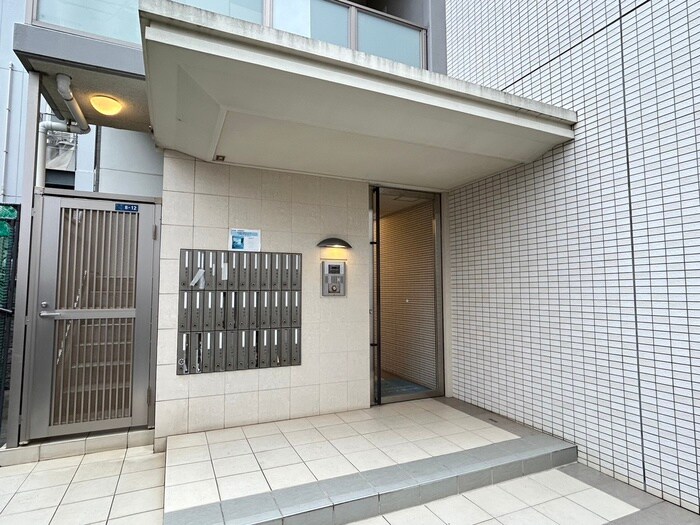 ドミトリ－ハウス茅ヶ崎の物件外観写真