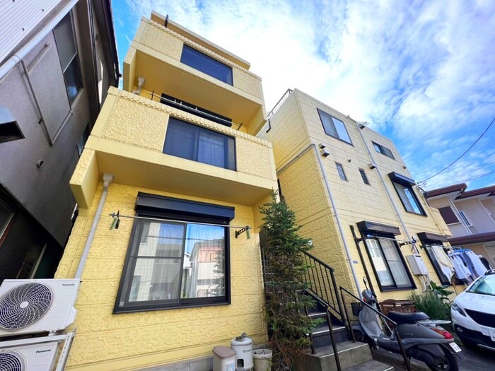 パナッシェの物件外観写真