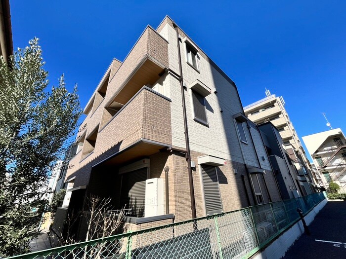 アンジュール坂下の物件外観写真