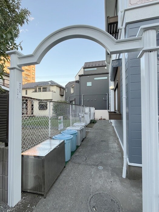 サンローズの物件外観写真