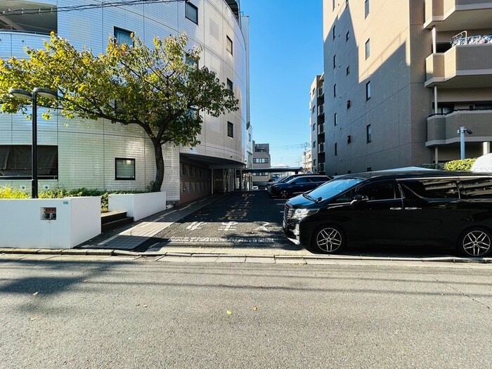 クリスタルタワーの物件外観写真