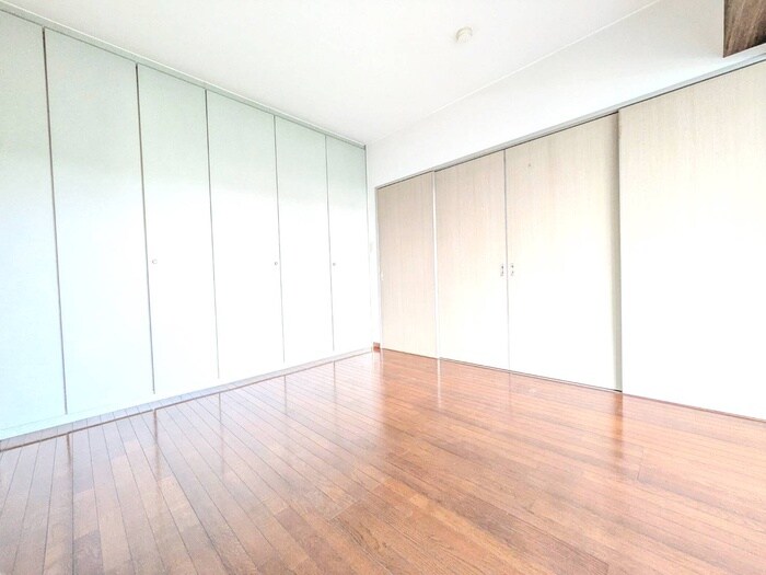 クリスタルタワーの物件内観写真