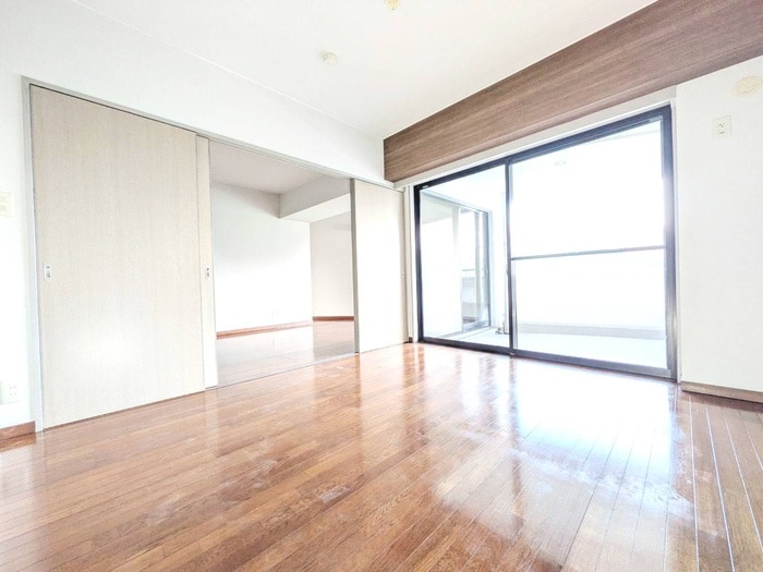 クリスタルタワーの物件内観写真