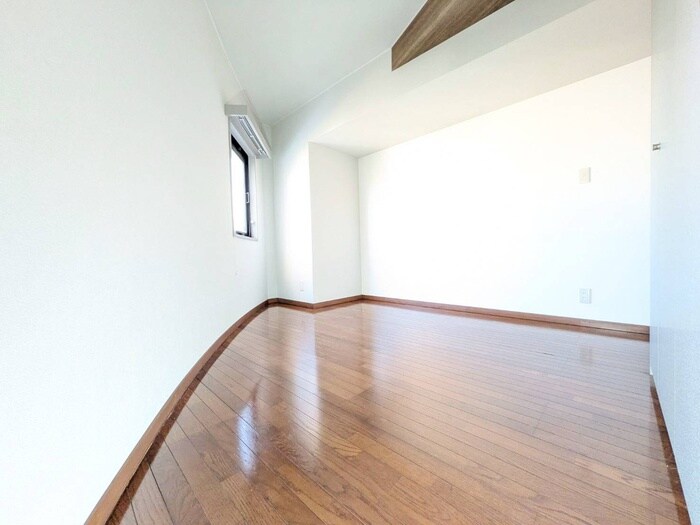 クリスタルタワーの物件内観写真