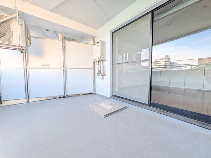 クリスタルタワーの物件内観写真