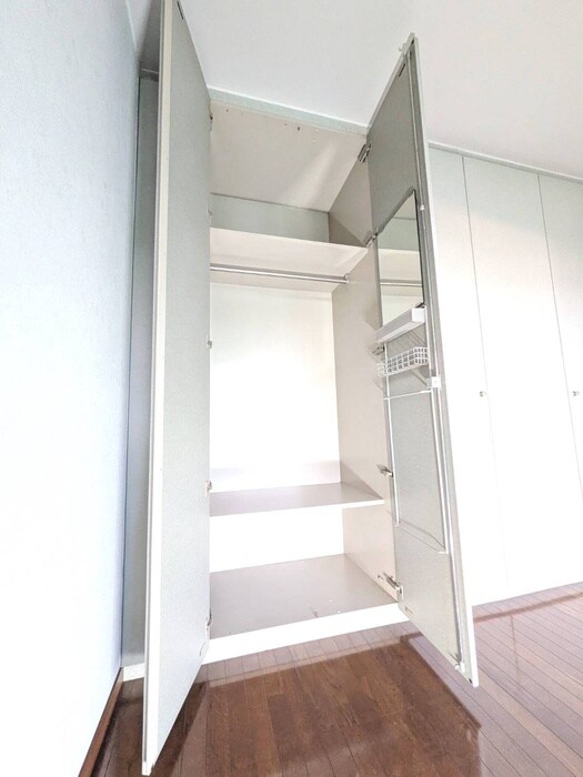 クリスタルタワーの物件内観写真