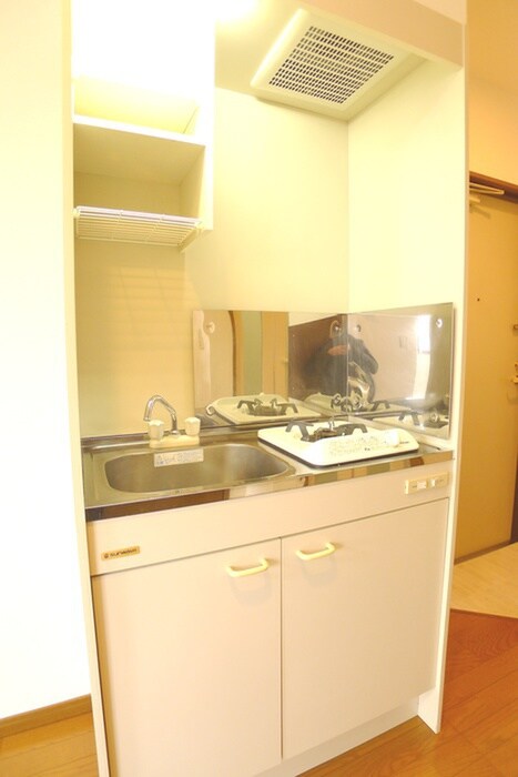 アドニスコートの物件内観写真