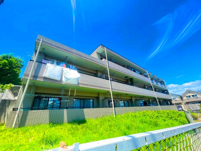 ベルアネックスの物件外観写真