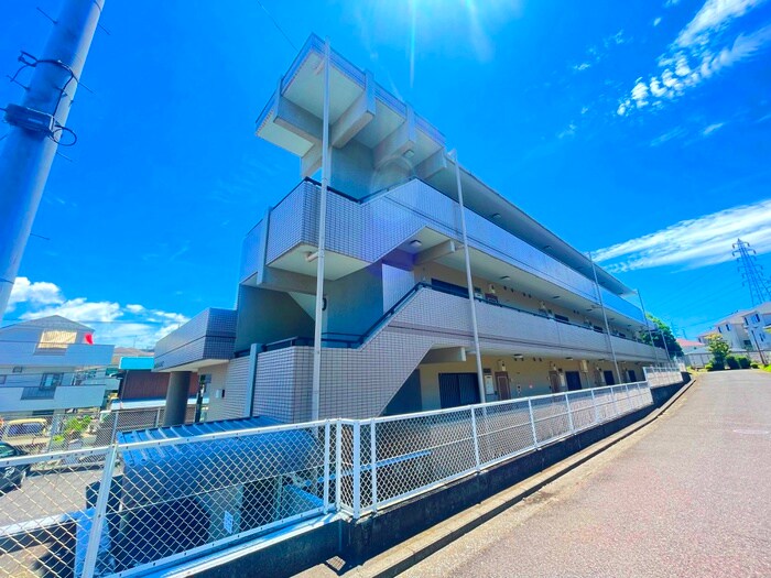 ベルアネックスの物件外観写真