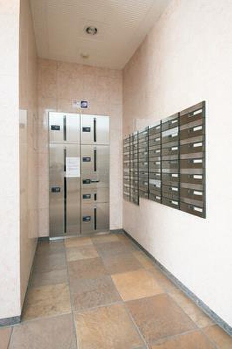 ディアプレイスの物件外観写真