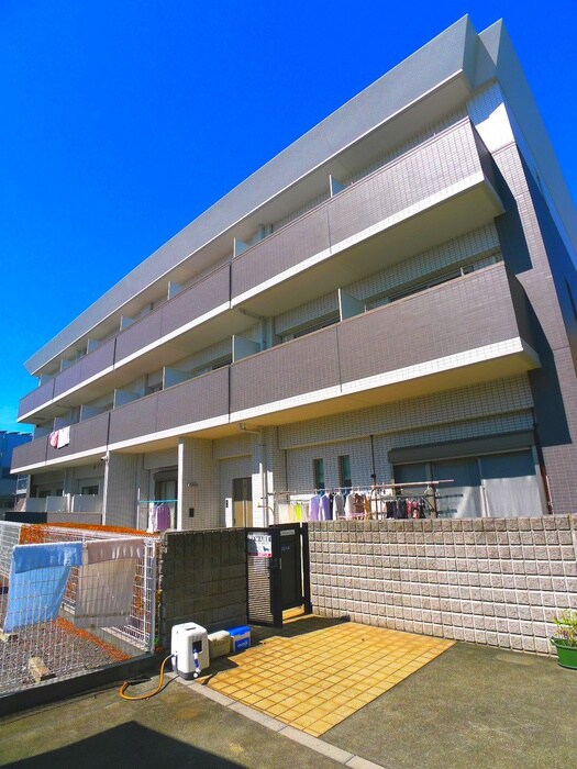 ラフィ－ネの物件外観写真