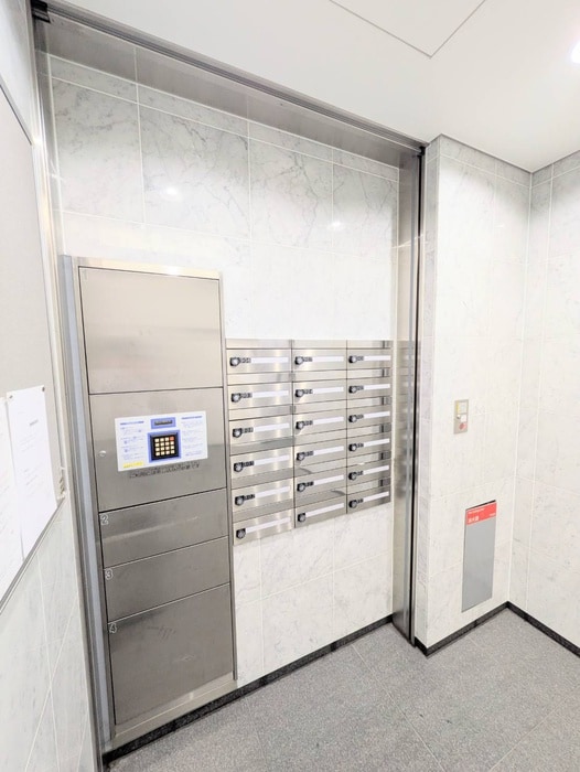 エポノ－ク市ヶ谷の物件外観写真