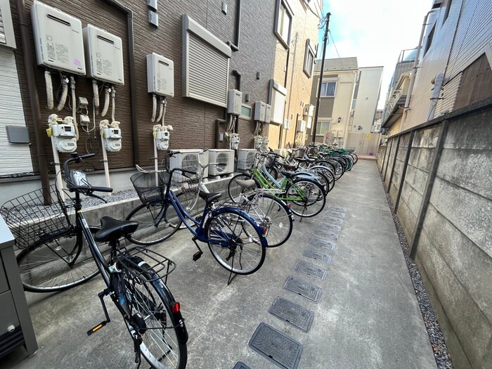 サークルハウス竹ノ塚六番館の物件外観写真