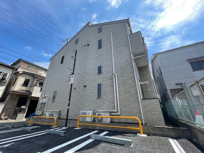 ラーククレールの物件外観写真