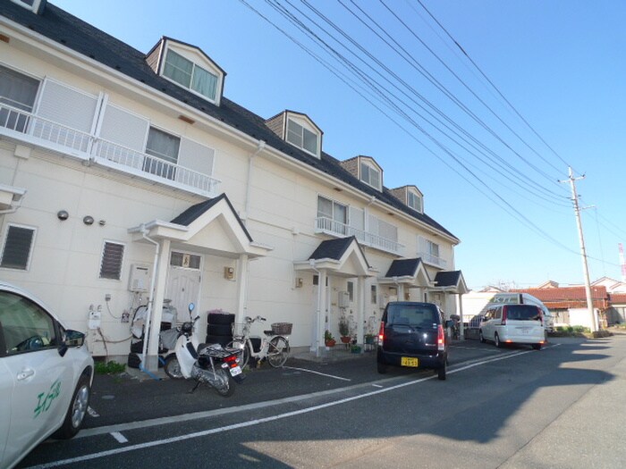 プロムナ－ド桶川Ａ棟の物件外観写真