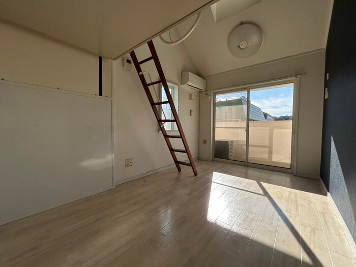 マリンコート浜須賀の物件内観写真