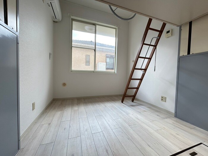 マリンコート浜須賀の物件内観写真