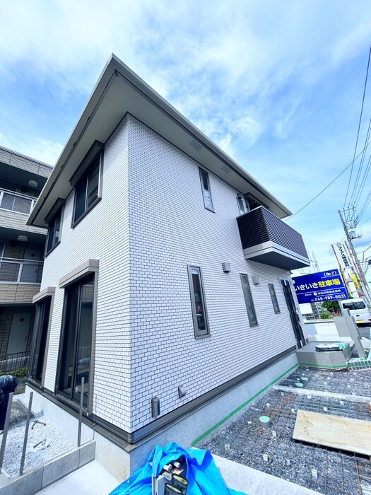 草加市金明町戸建の物件外観写真