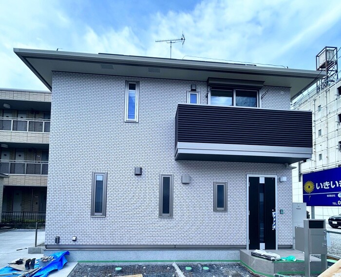 草加市金明町戸建の物件外観写真