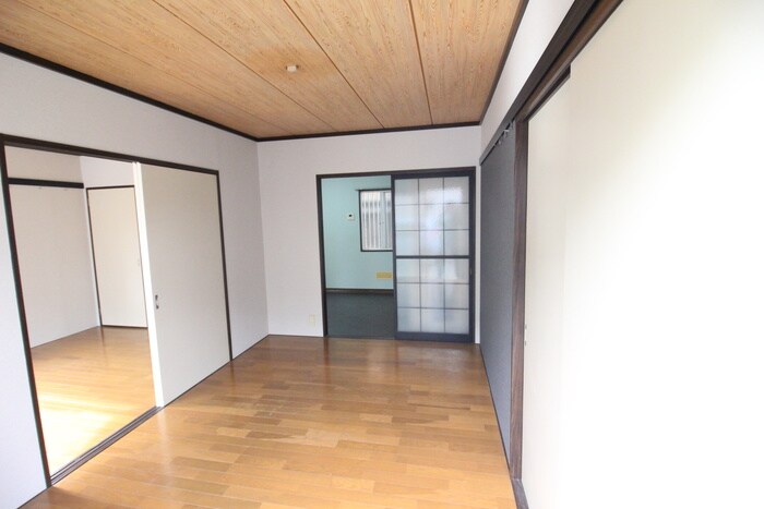 コ－ト・リヴェ－ルⅡの物件内観写真