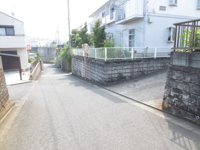 コ－ト・リヴェ－ルⅡの物件外観写真