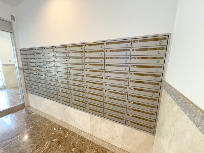 ロイヤルコート武蔵境の物件外観写真