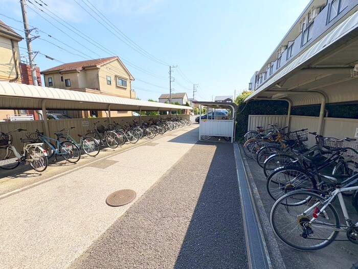 ロイヤルコート武蔵境の物件外観写真