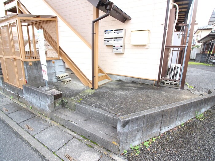 高坂第一コーポの物件外観写真