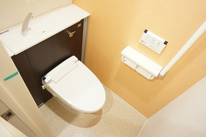 ネオ・グレイス蕨の物件内観写真