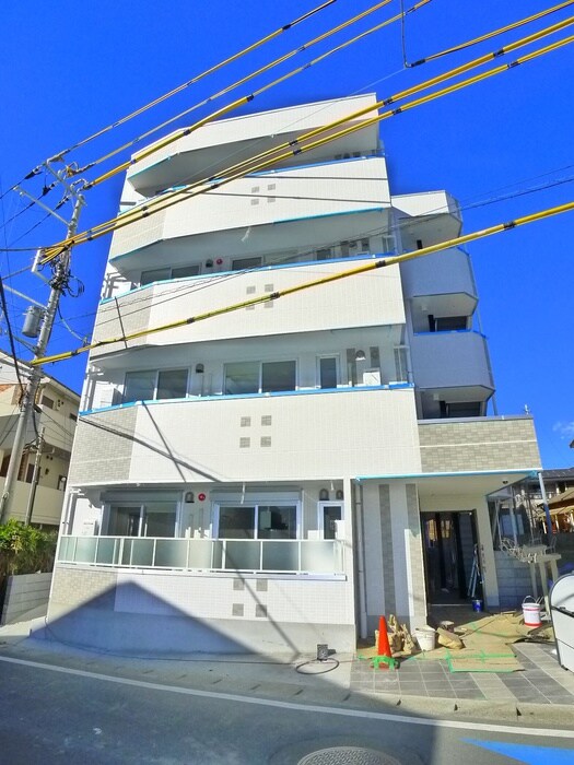 プレゾンアトワⅢの物件外観写真