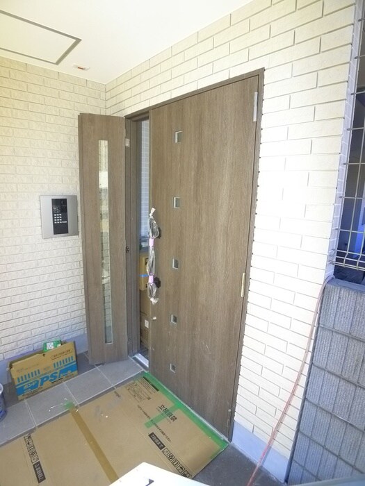 プレゾンアトワⅢの物件外観写真