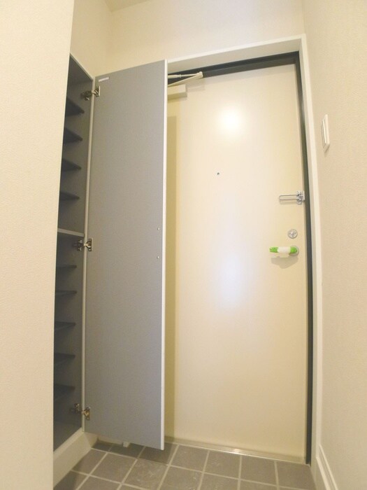 プレゾンアトワⅢの物件内観写真