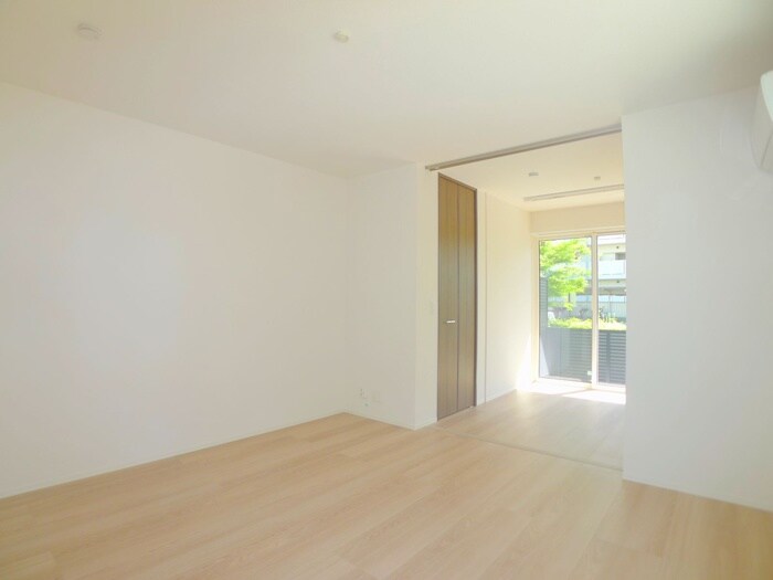 グラナ－デ新宿の物件内観写真