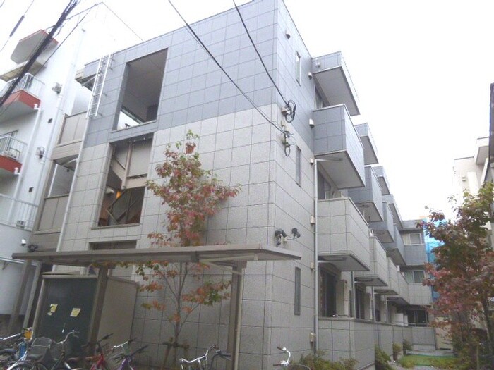 ラ・ヴィオ－ラの物件外観写真