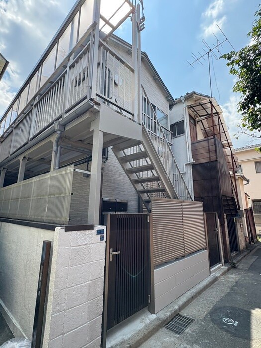 Ｍａｓｏｎ　Ｃａｌｍｅの物件外観写真