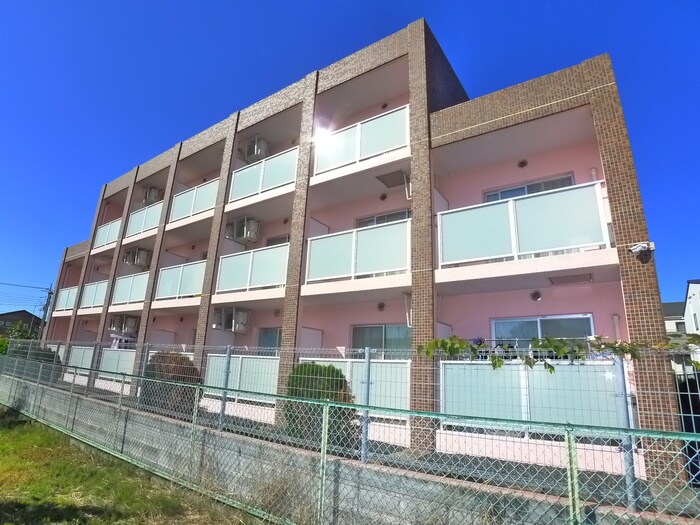 ロ－ラの物件外観写真