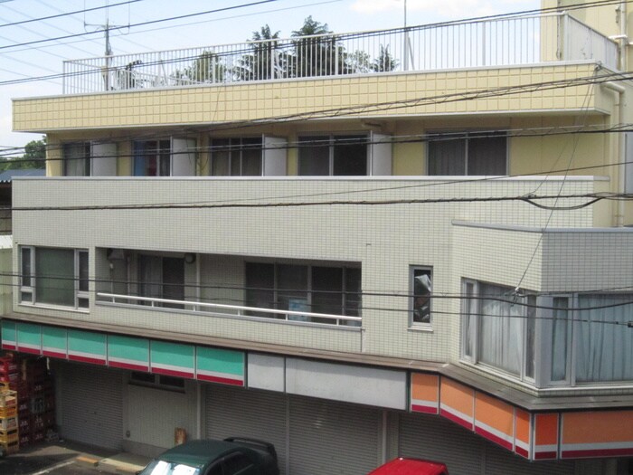 サ－ドスクエアの物件外観写真