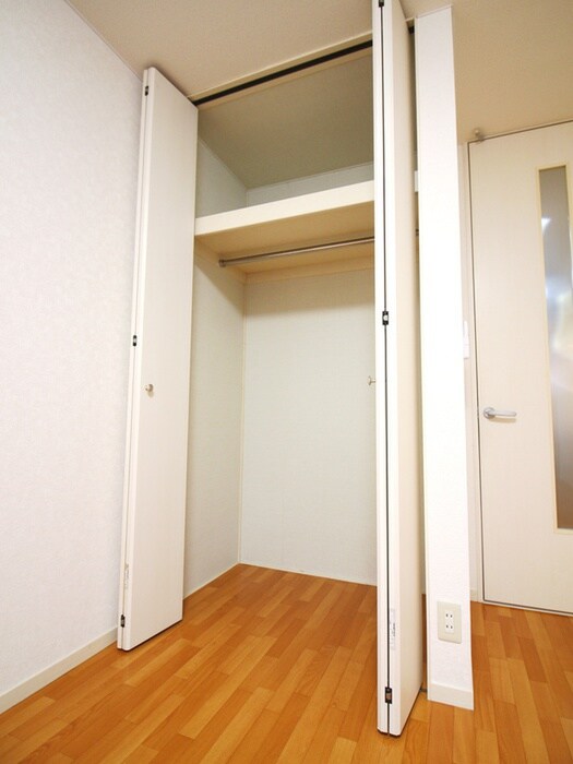 ハピネス松ヶ丘の物件内観写真