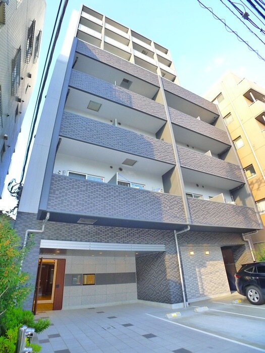 リブリ・レジデンス三ノ輪の物件外観写真