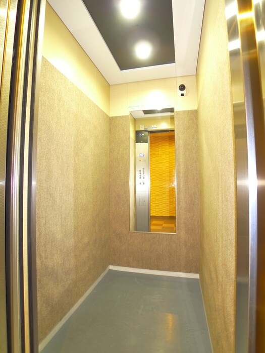 リブリ・レジデンス三ノ輪の物件外観写真