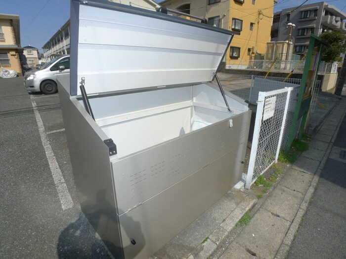 グリ－ンマンションの物件外観写真